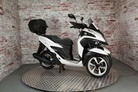 YAMAHA Tricity